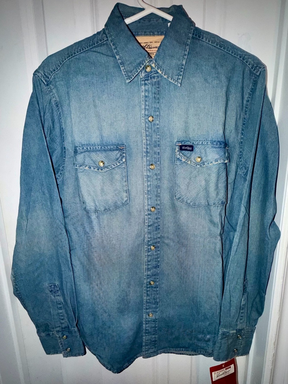 Men's Levi Strauss Denim Shirt - Classic Long Sleeve Button-Up